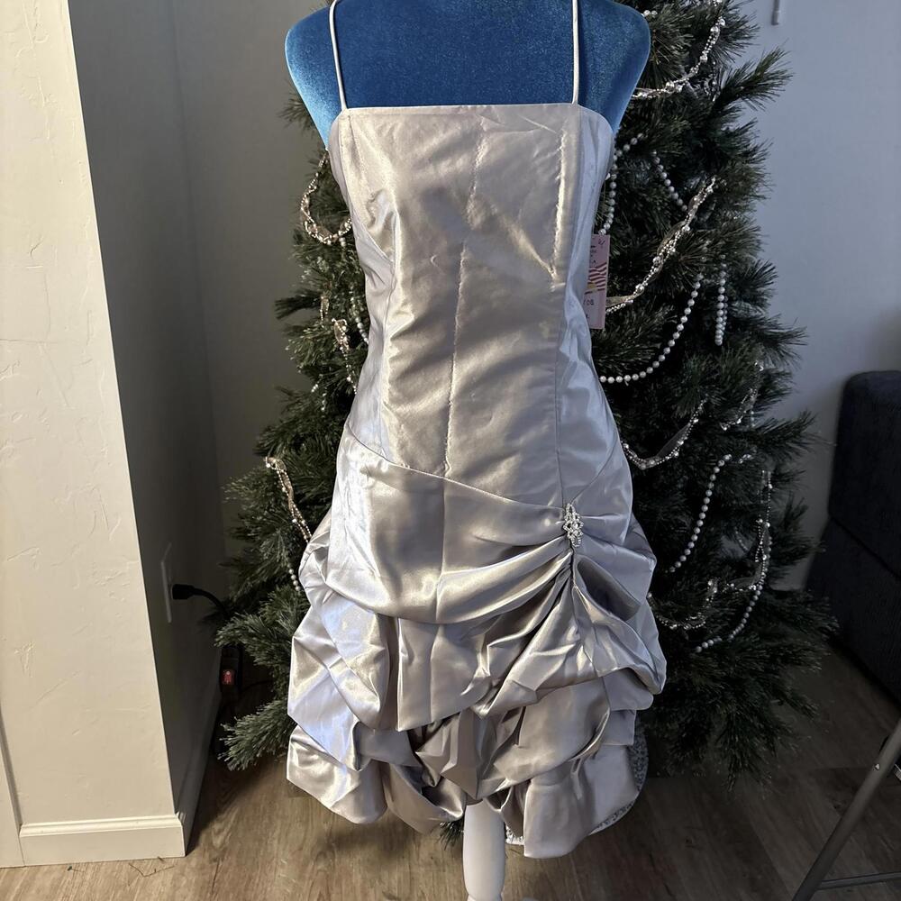 NWT Silver Satin Ruffled Rhinestone Retro Dress Square Neck